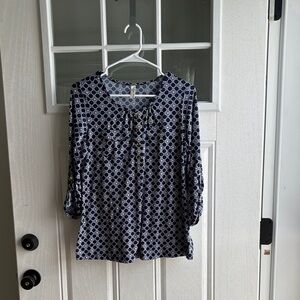 PerSeption Concept Navy and White Patterned Blouse